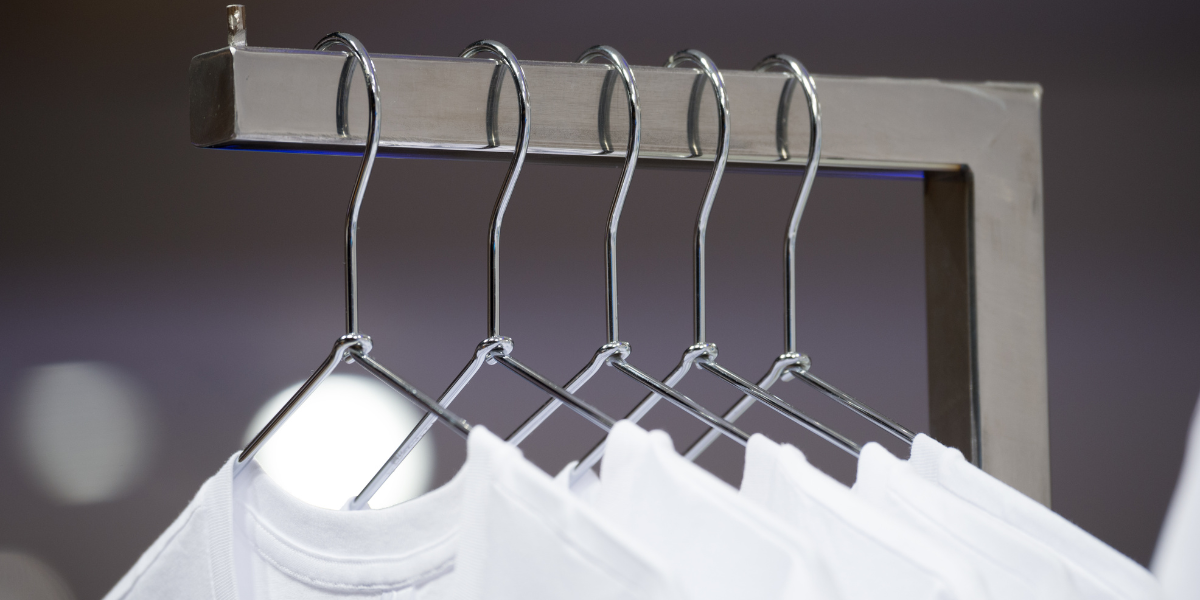 「最高の1枚」を“消耗品”で終わらせない。誰でも実践できる、Tシャツ寿命を伸ばすケア五ヶ条